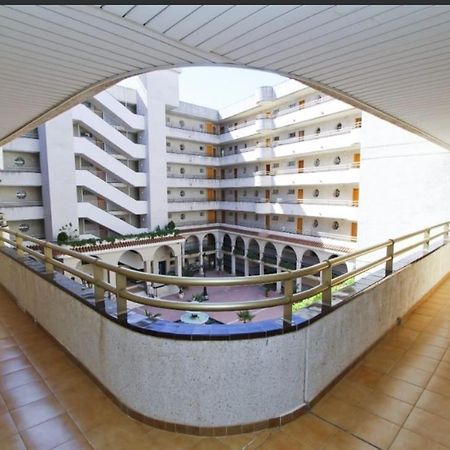 Apartamento En Salou Con 3 Piscinas Junto A Port Aventura Esterno foto